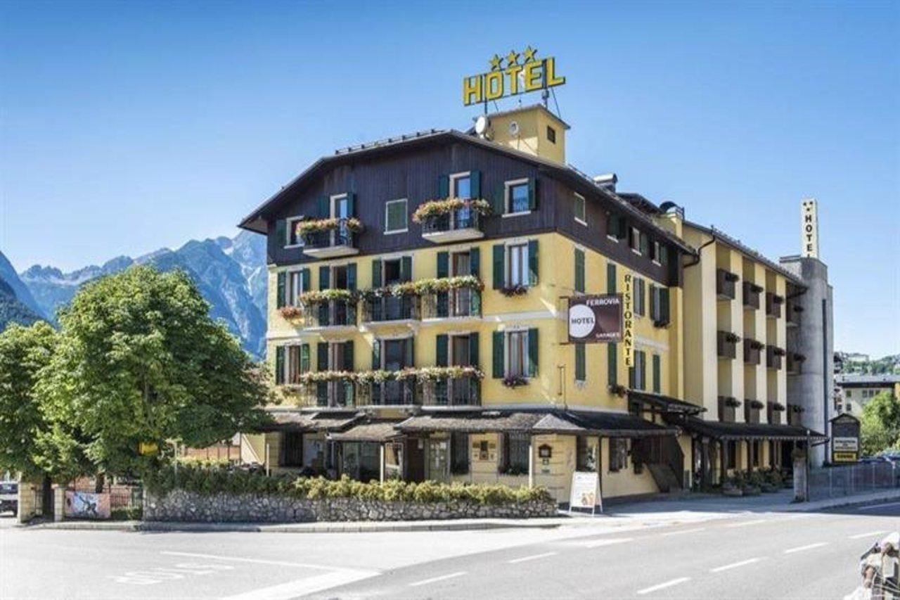 Hotel Ferrovia Calalzo di Cadore エクステリア 写真